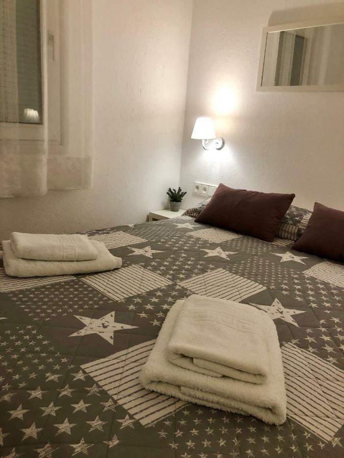 Apartaments S'Arenella Кадакес Екстер'єр фото
